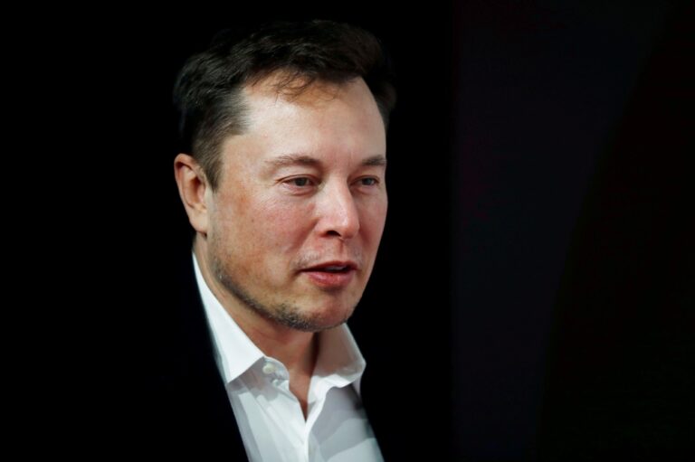 Musk says number of people that walked on Moon will grow ‘soon’